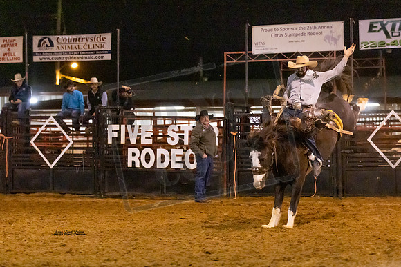 Rodeo 33