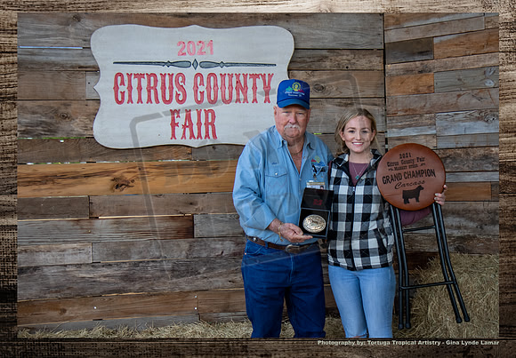 Awards Steer Grand Champion Carcass Buckle